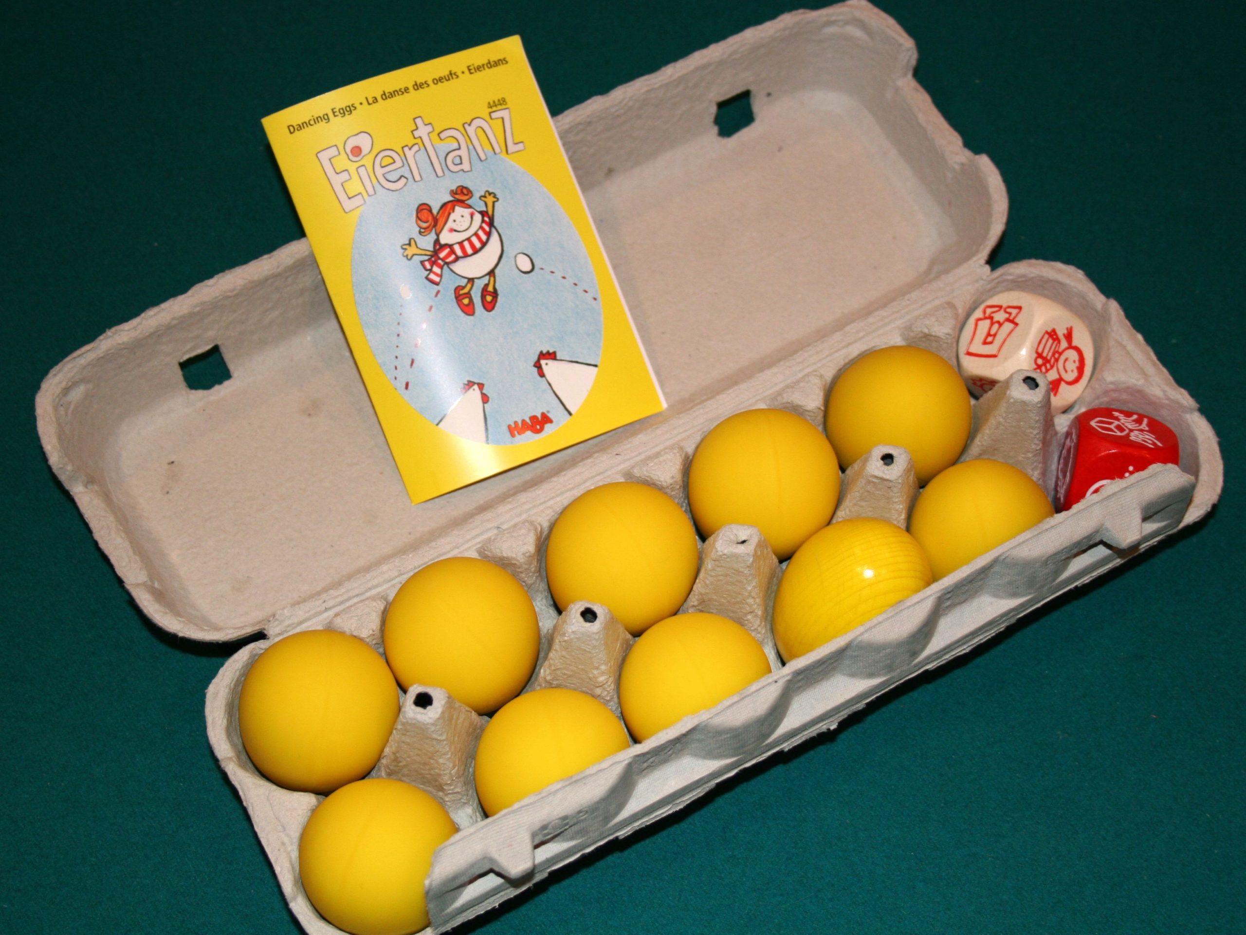 Игра яйцо в карты. Игра Egg. Игровые яйца. Игрушка в яйце, 15х8х5 см. Музыкальные яйца haba.
